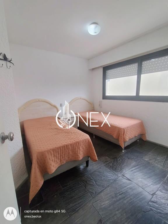 Oportunidad venta de apartamento sobre Rambla 13