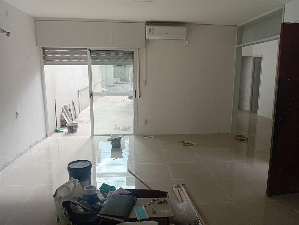 Alquiler de casa en Puerto del Buceo, 2 dormitorios y 2 bañ