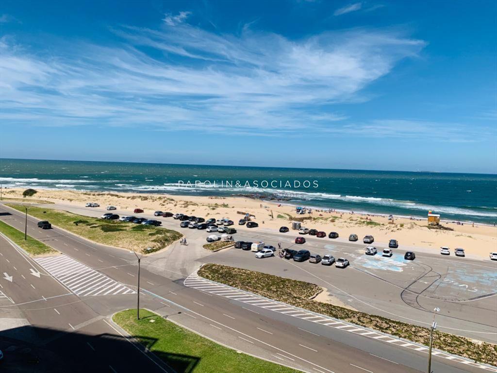 Apartamento en venta de 3 suites en edificio del