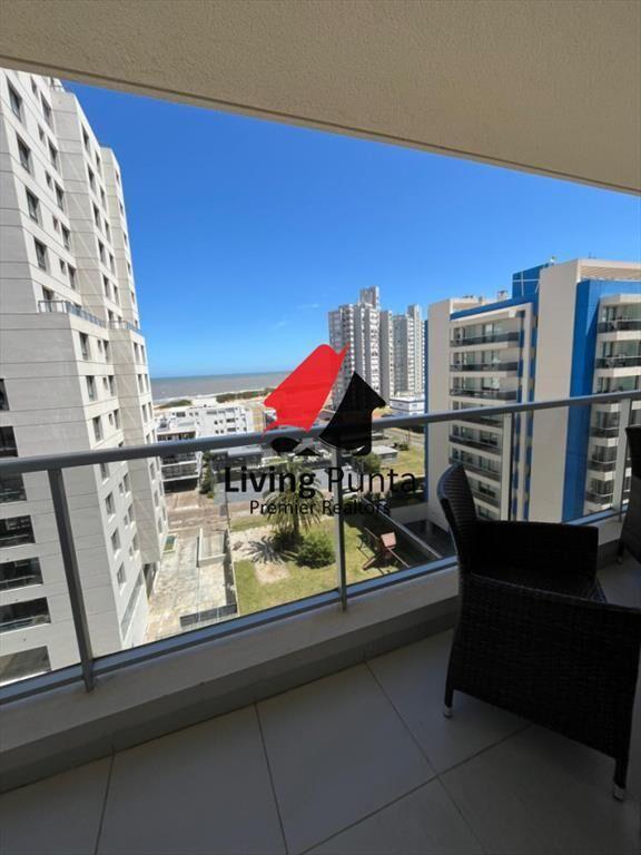 Apartamento a dos cuadras de Playa Brava