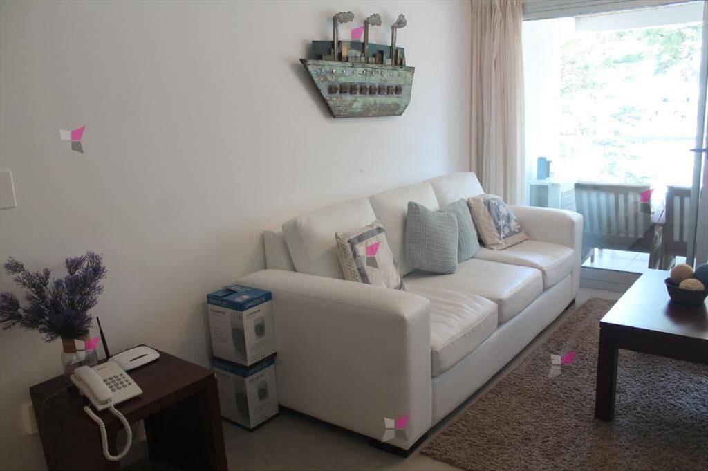 Apartamento en Brava, 2 dormitorios *