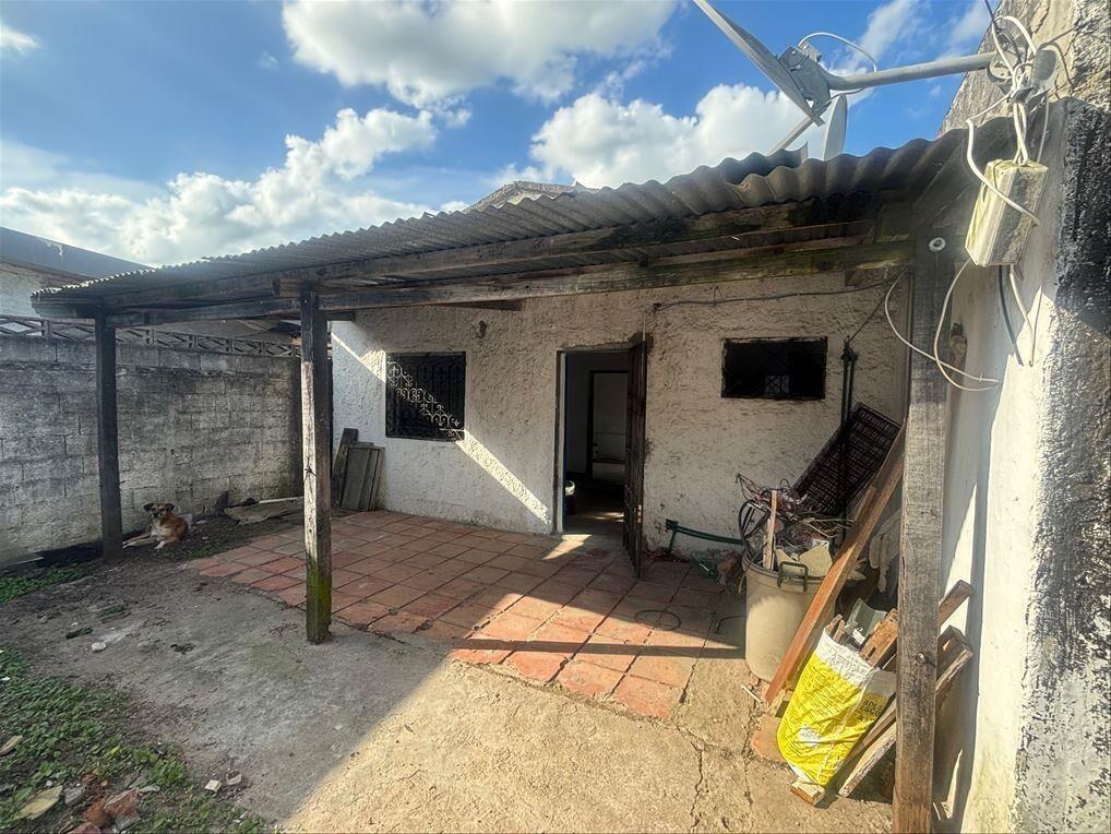 Cuatro undiades en el mismo padrón en Lezica.