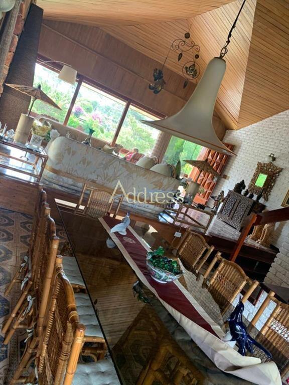 VENTA DE CASA DE 4 DORMITORIOS EN MANSA PUNTA DEL