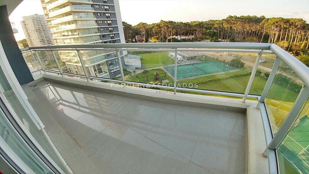 Apartamento en venta de 1 dormitorio en Torre One, Punta de