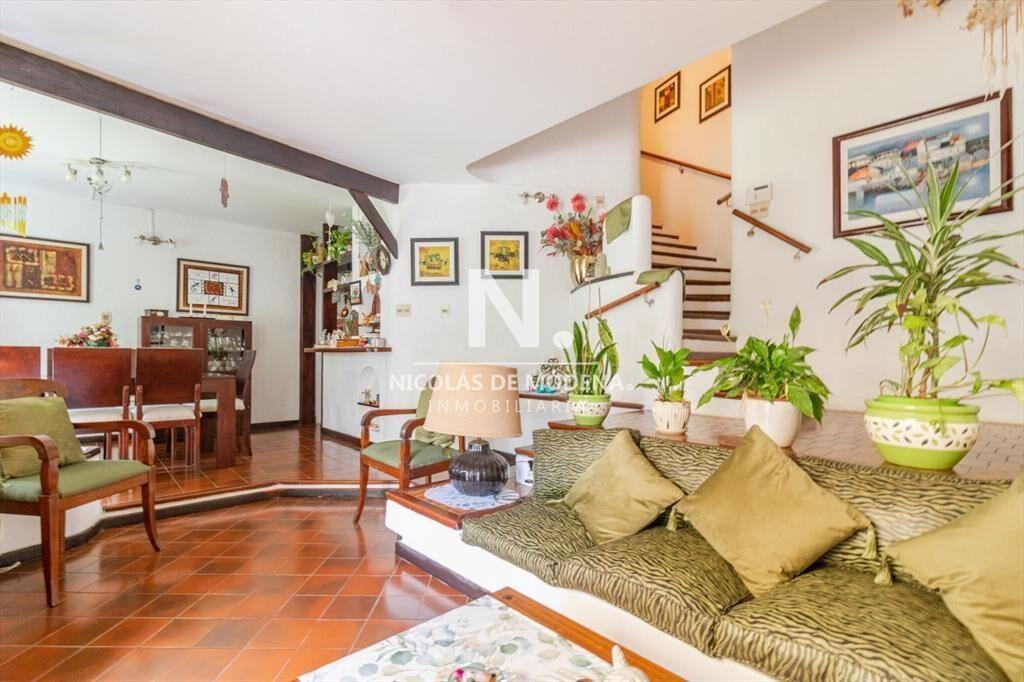 En venta casa de 3 habitaciones en Solanas, Punta