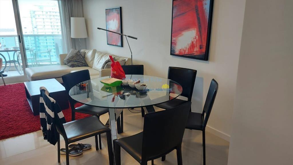 Apartamento de 2 dormitorios y medio en alquiler