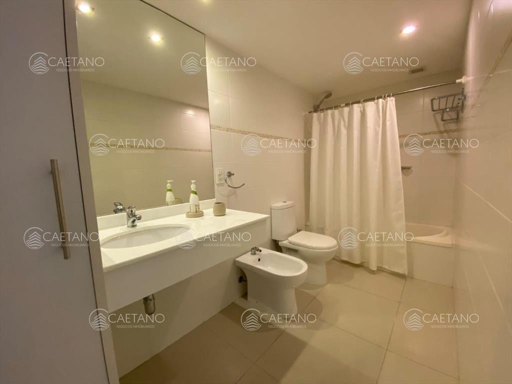 Hermoso apartamento en alquiler anual con vista y
