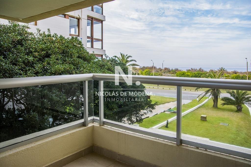 Departamento en venta frente al mar.