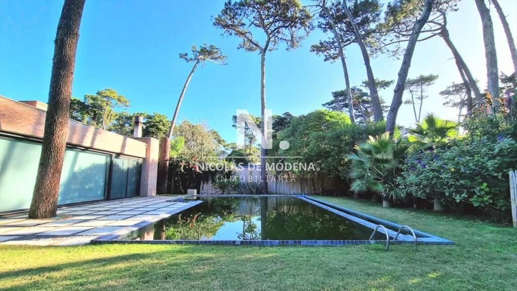 Hermosa casa de 4 dormitorios en venta en San con