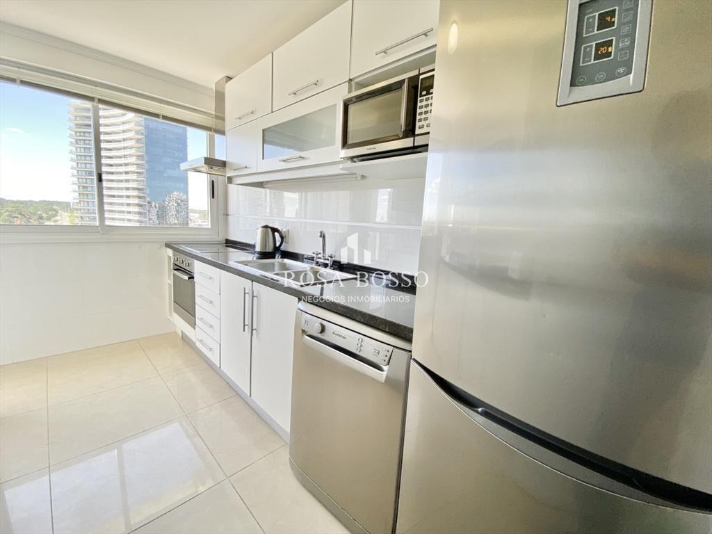Alquiler, Apartamento, 3 dormitorios, Punta del