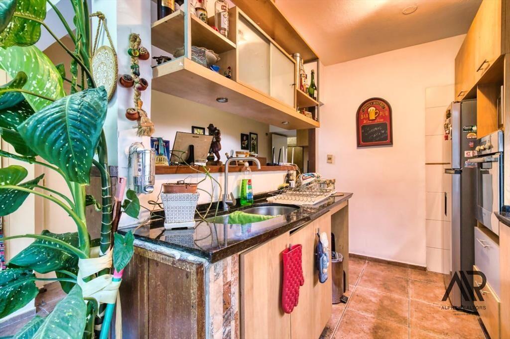 Apartamento en venta c/ cochera en Pocitos