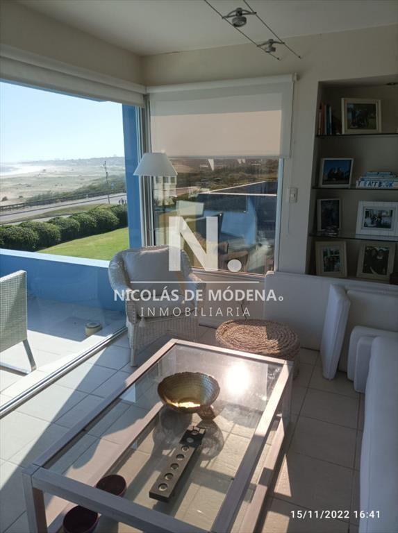 Apartamento en venta con vista al mar en de 2