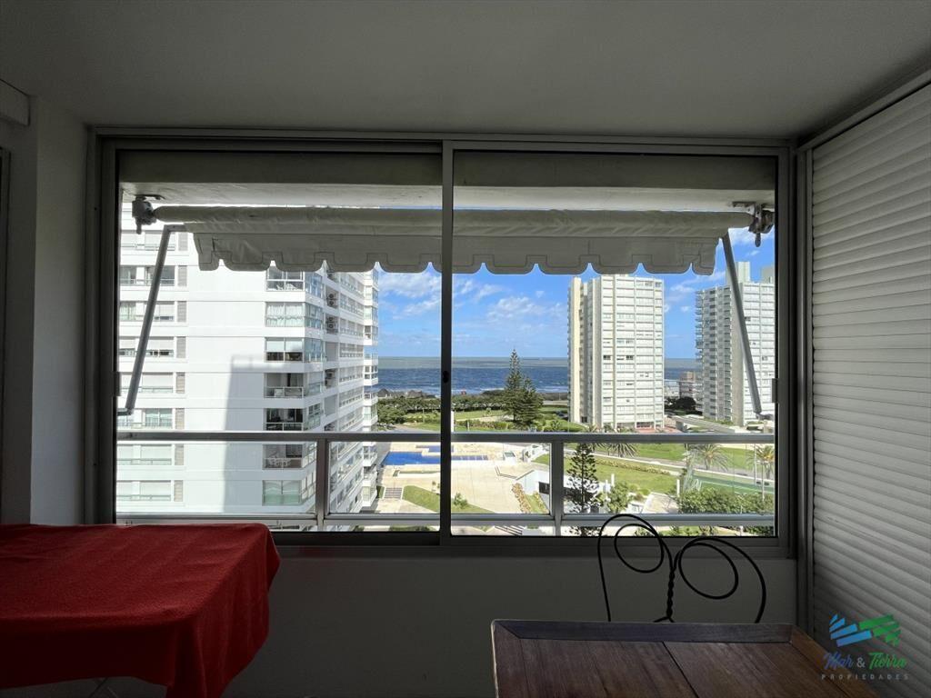 En venta apartamento 1 dormitorio y medio en del
