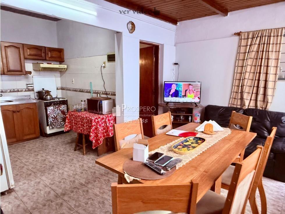 2288/2 venta casa 3 dorm /apto Brazo Oriental fondo garaje