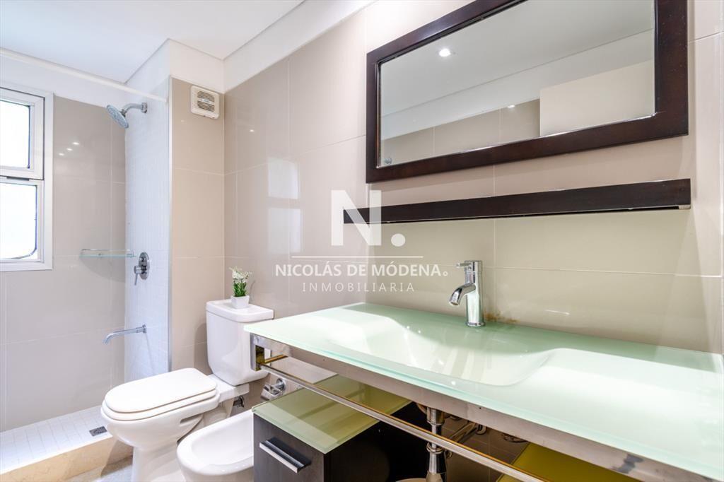 Muy buen apartamento de Tres dormitorios y Azotea con Parri