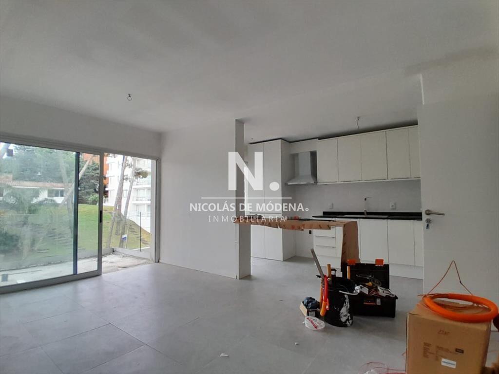 Apartamento a estrenar en venta, Playa Mansa -