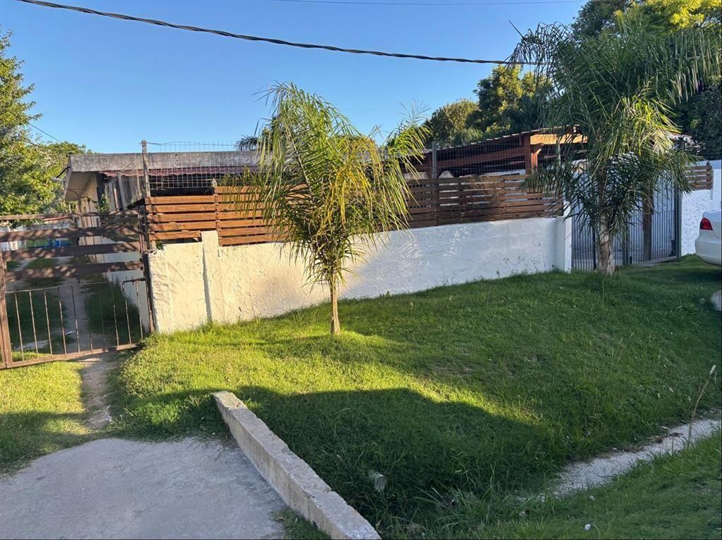 3 VIVIENDAS EN MISMO PADRÓN Solymar norte VENTA Ciudad de l
