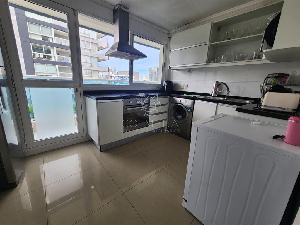 Apartamento en Venta y Alquiler, Mansa, Punta del