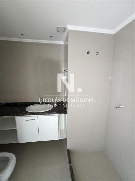 Vende Apartamento de 2 dormitorios en Roosevelt