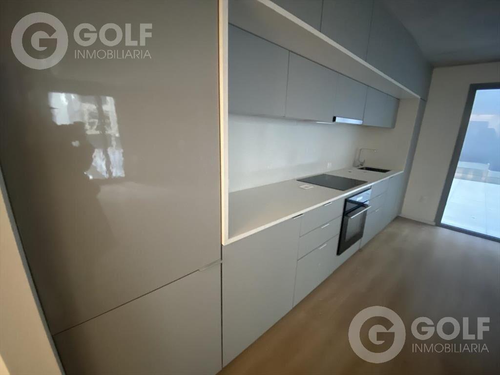 Venta de apartamento de 2 dormitorios con patio y renta