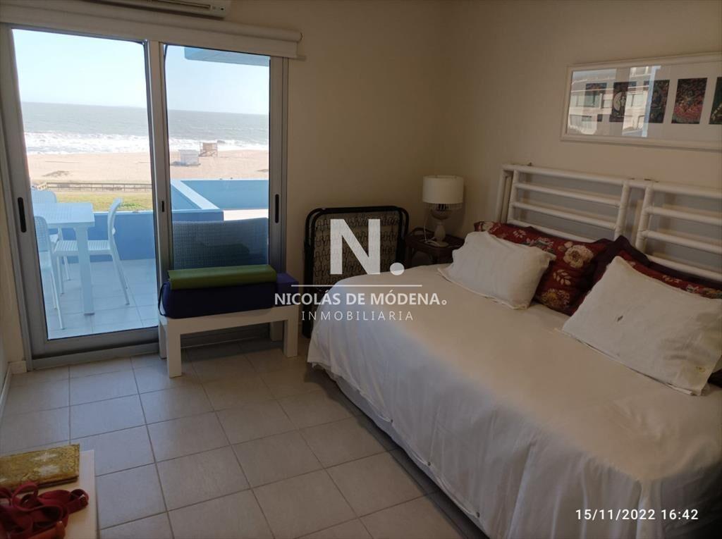 Apartamento en venta con vista al mar en de 2