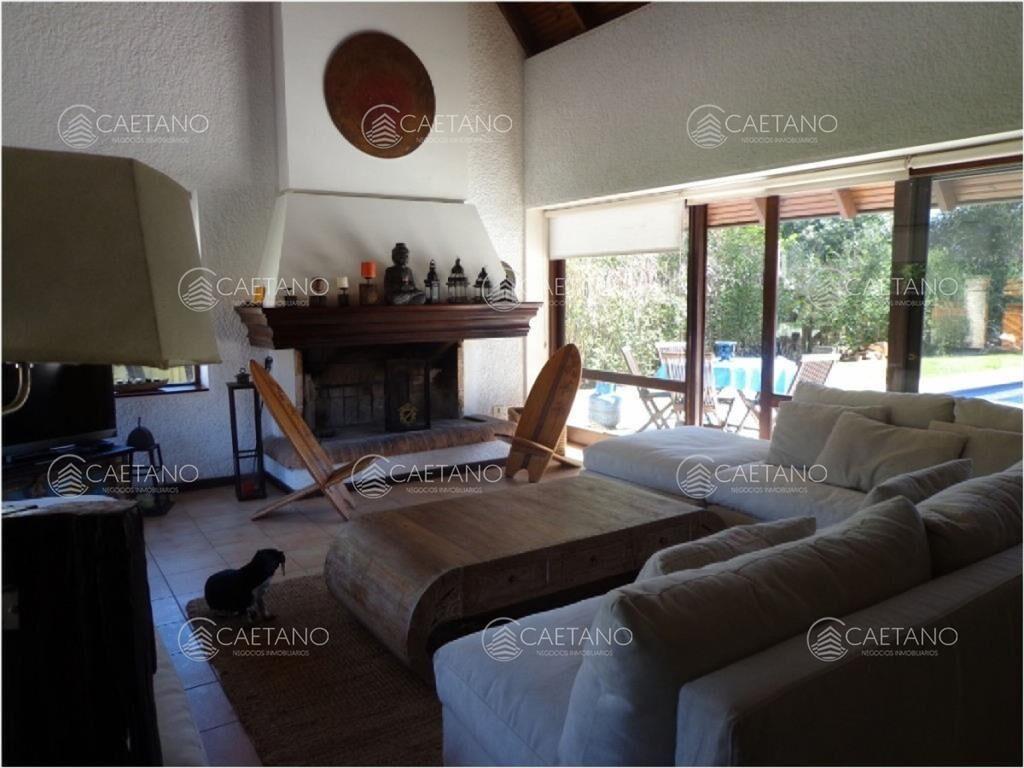Venta y alquiler temporario casa de 4 Punta del