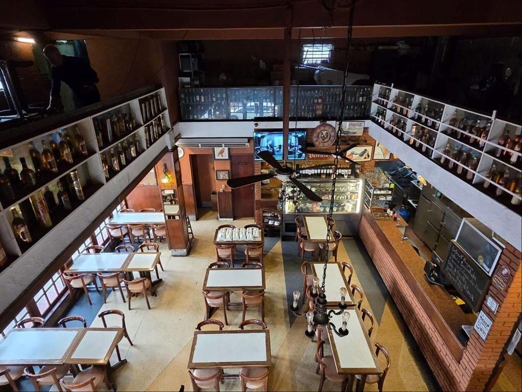 ALQUILER O VENTA - LOCAL COMERCIAL - RIVERA Y MARCO BRUTO -