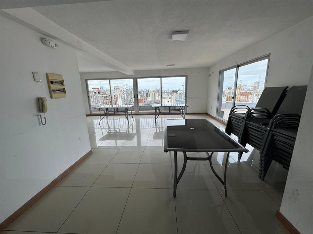 Apartamento en venta, Centro (Montevideo) acepta permuta