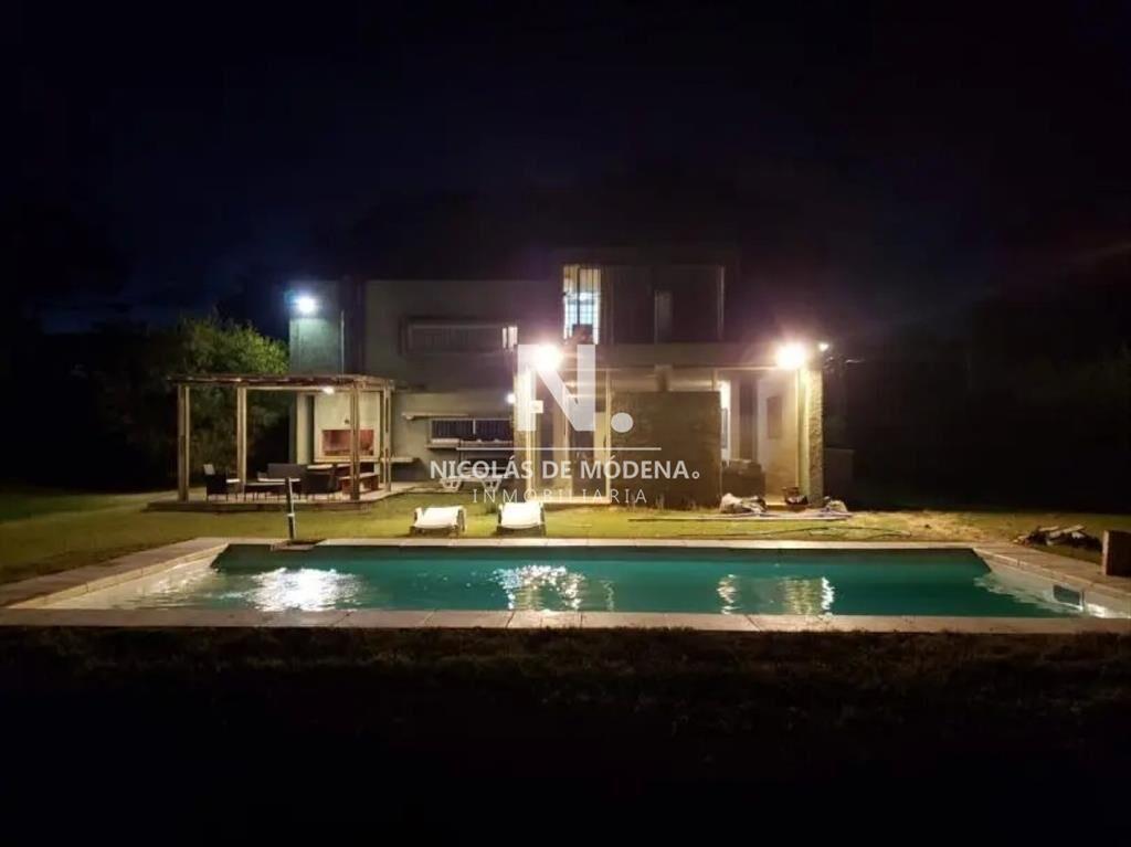 Excelente casa con pileta en Rincón del Indio