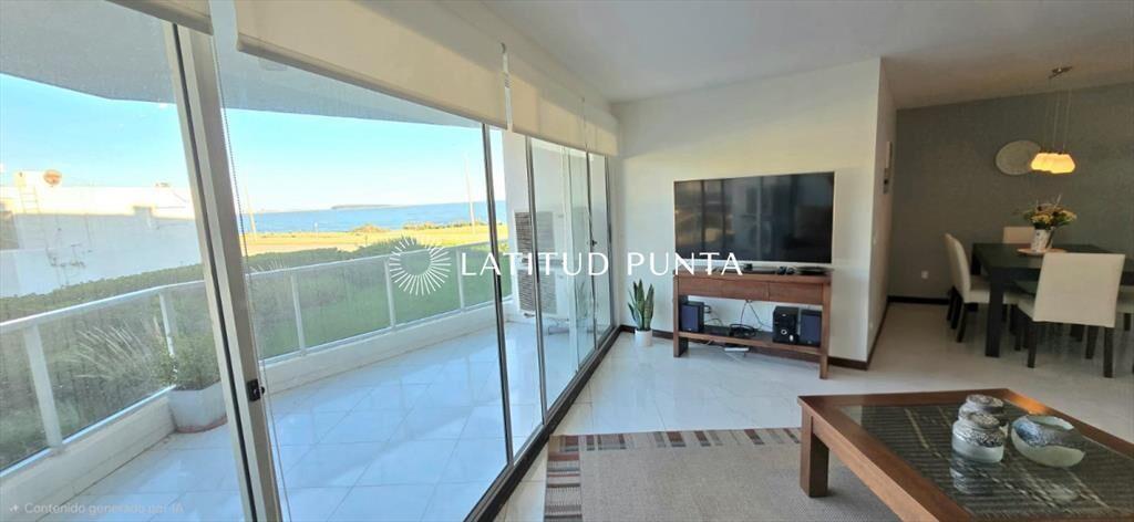 Apartamento en Pinares, 3 dormitorios