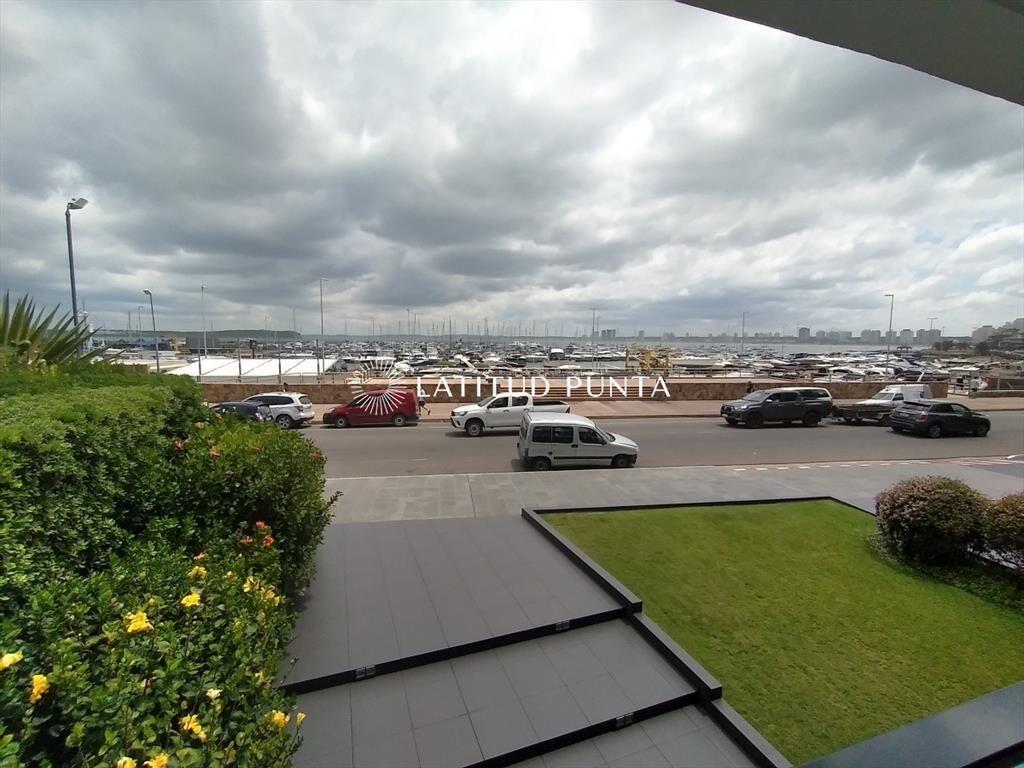 Apartamento frente al Puerto