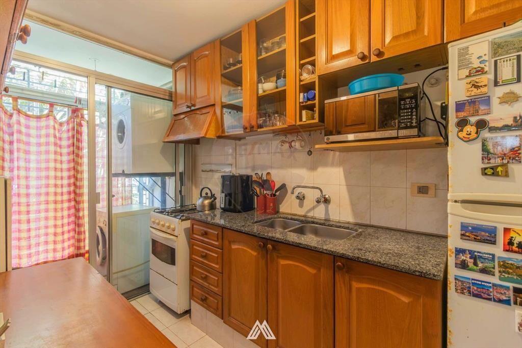 Venta dúplex 2D. con jardín propio y cochera