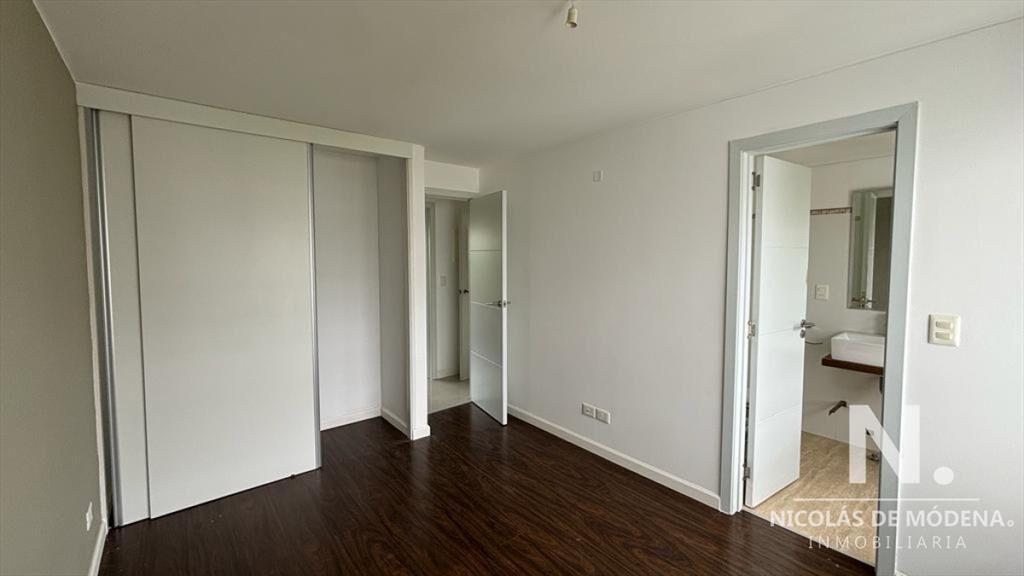 Apartamento a la venta con parrillero propio a estrenar
