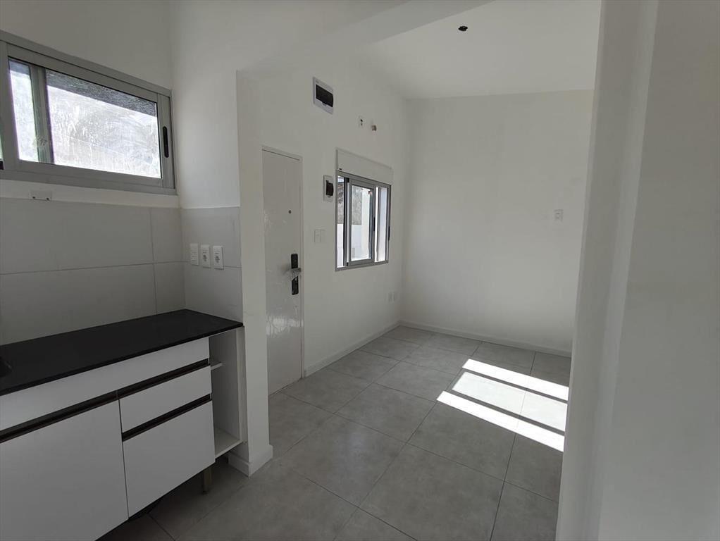 Venta monoambiente con renta en complejo cerrado- Carrasco