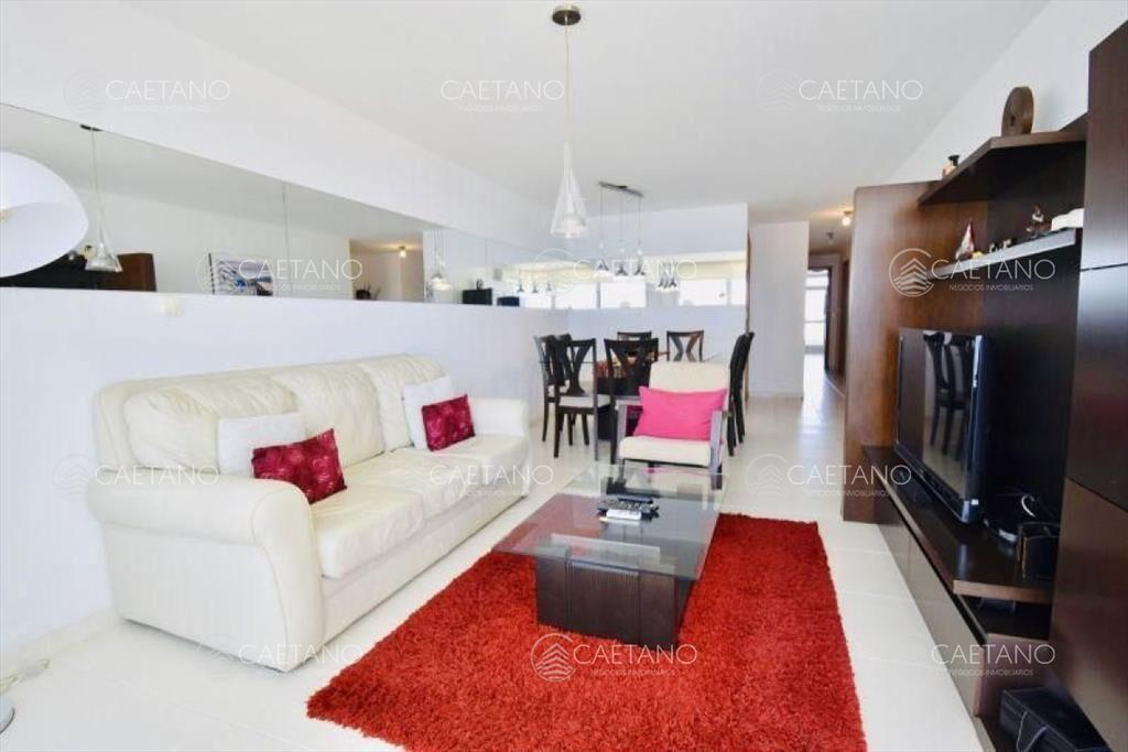 Apartamento en alquiler temporario Playa Mansa 2 dormitorio