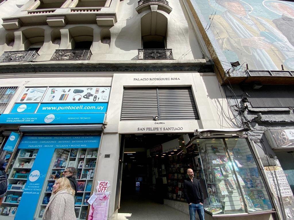 Alquiler de Local comercial en Av. 18 de Julio y Yaguarón en