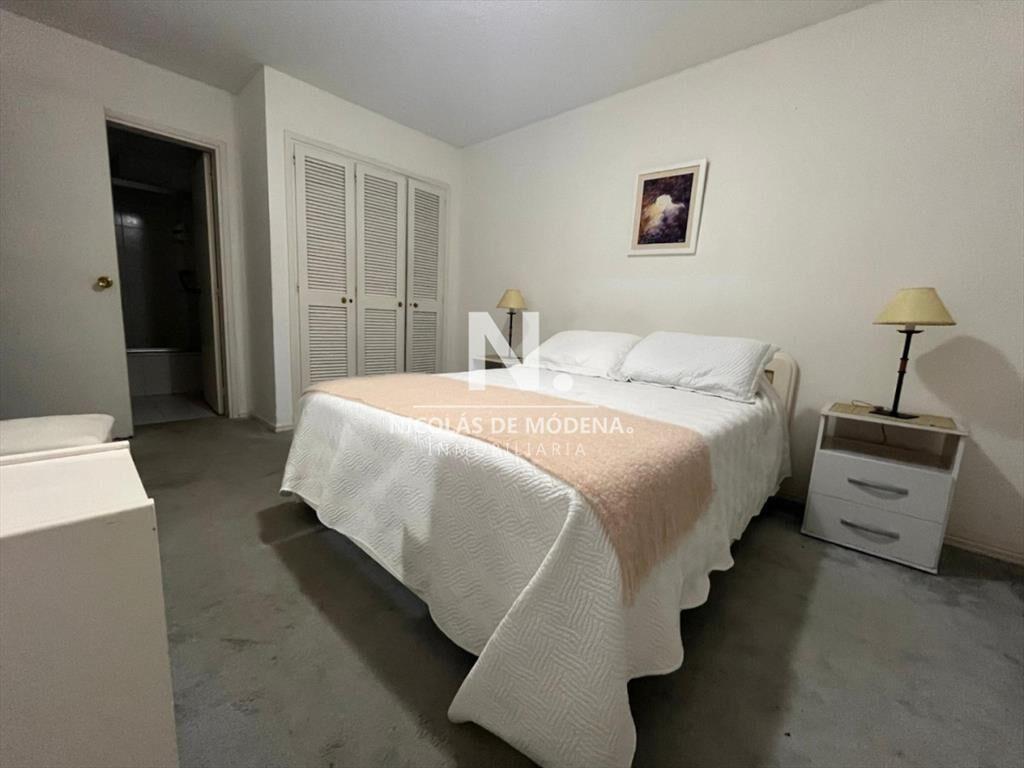 Apartamento en primera linea de playa brava en alquiler tem
