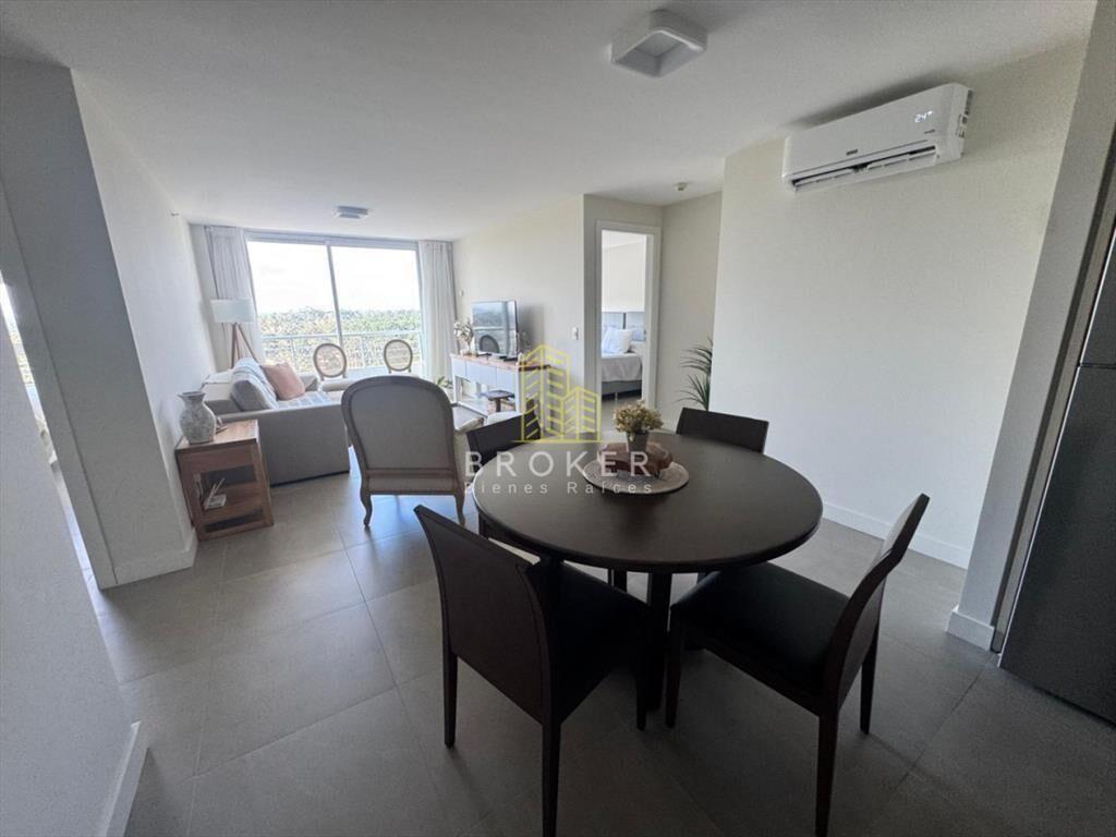 Venta apartamento 2 dormitorios Torre Greenlife Piso Alto