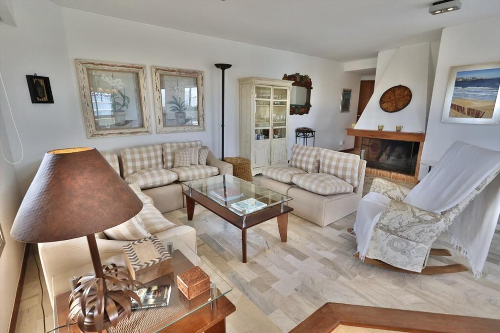 APARTAMENTO EN VENTA 3 DORMITORIOS -
