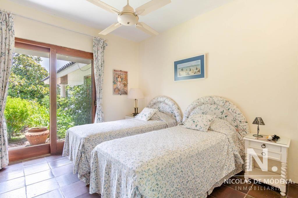 Casa en Venta Barrio Golf Punta del Este de Seis Dormitorio