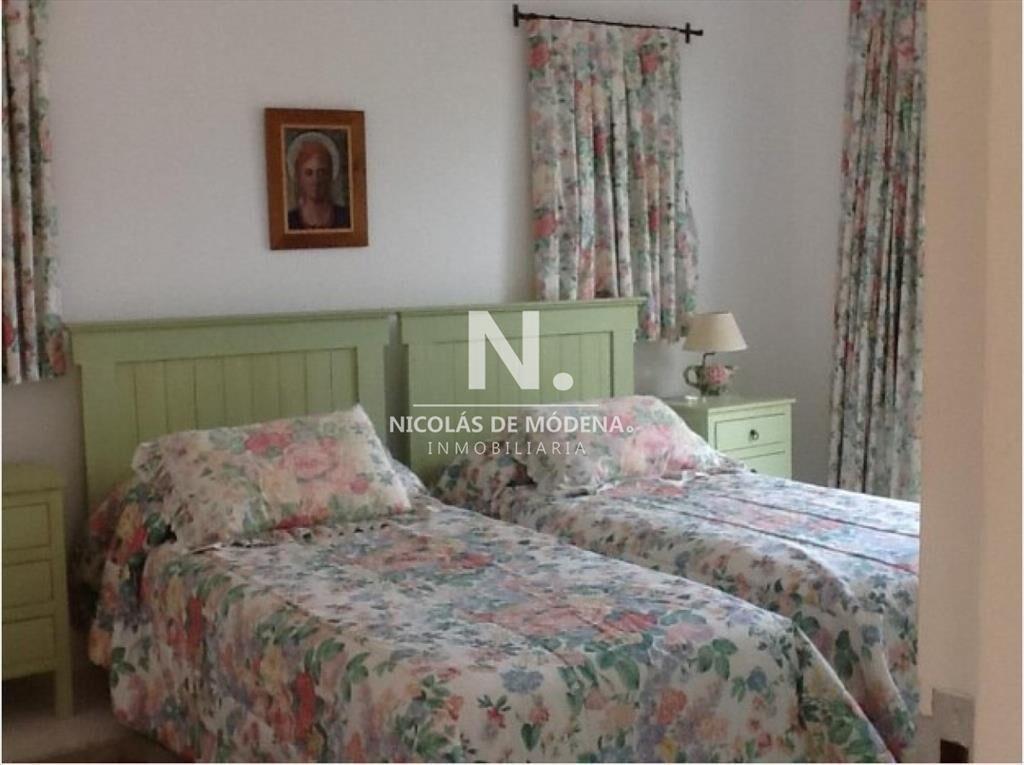 Casa en venta de 4 dormitorios, en la zona de la