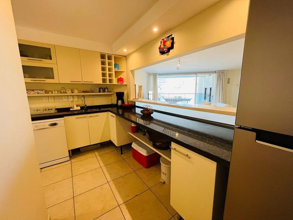 VENTA DE APARTAMENTO DE 3 DORMITORIOS EN TORRE O
