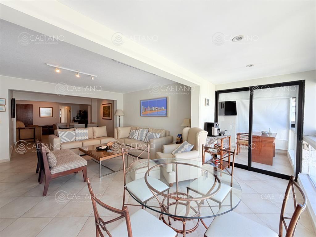 Venta apartamento 4 dormitorios. Playa brava, del