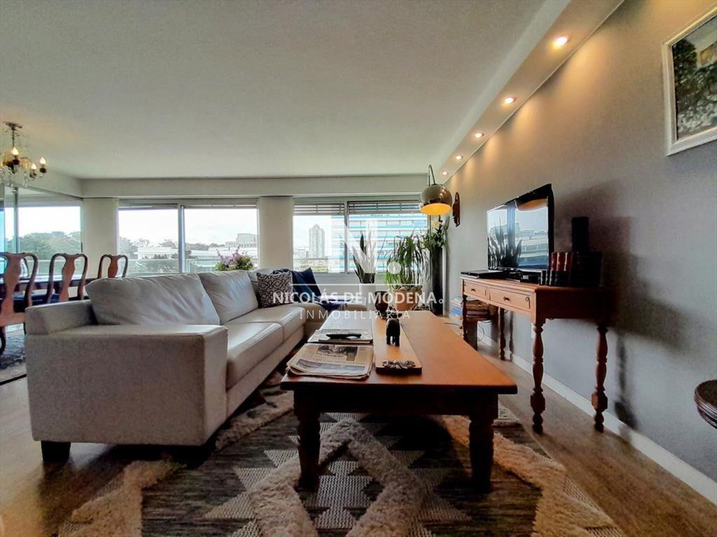 Venta Apartamento reciclado de 3 dormitorios en