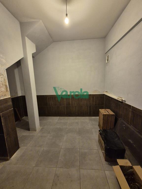 Venta local en 3 plantas 700 mts2, Agraciada esq