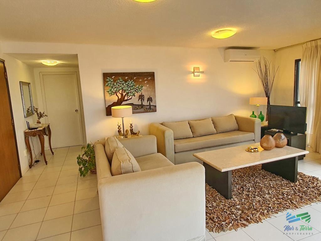 Alquilo apartamento 3 dormitorios frente al mar,
