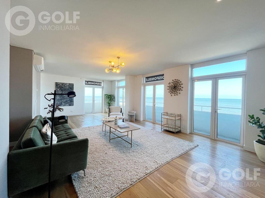 Venta de Apartamento de 4 Dormitorios en la Rambla de Carra