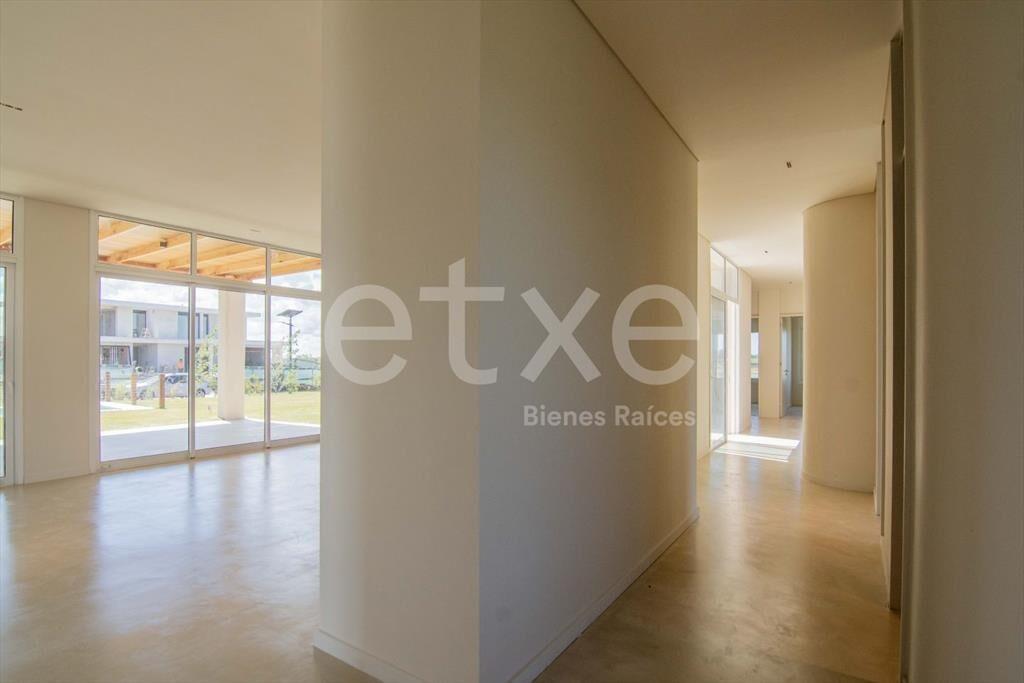 Venta de casa de 3 dormitorios en Cavas...