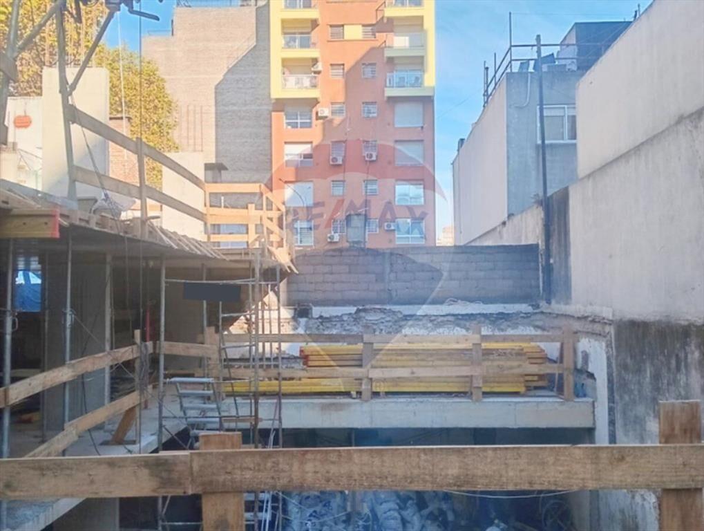 Venta Apto. de 2 dormitorios con cochera en Cordón