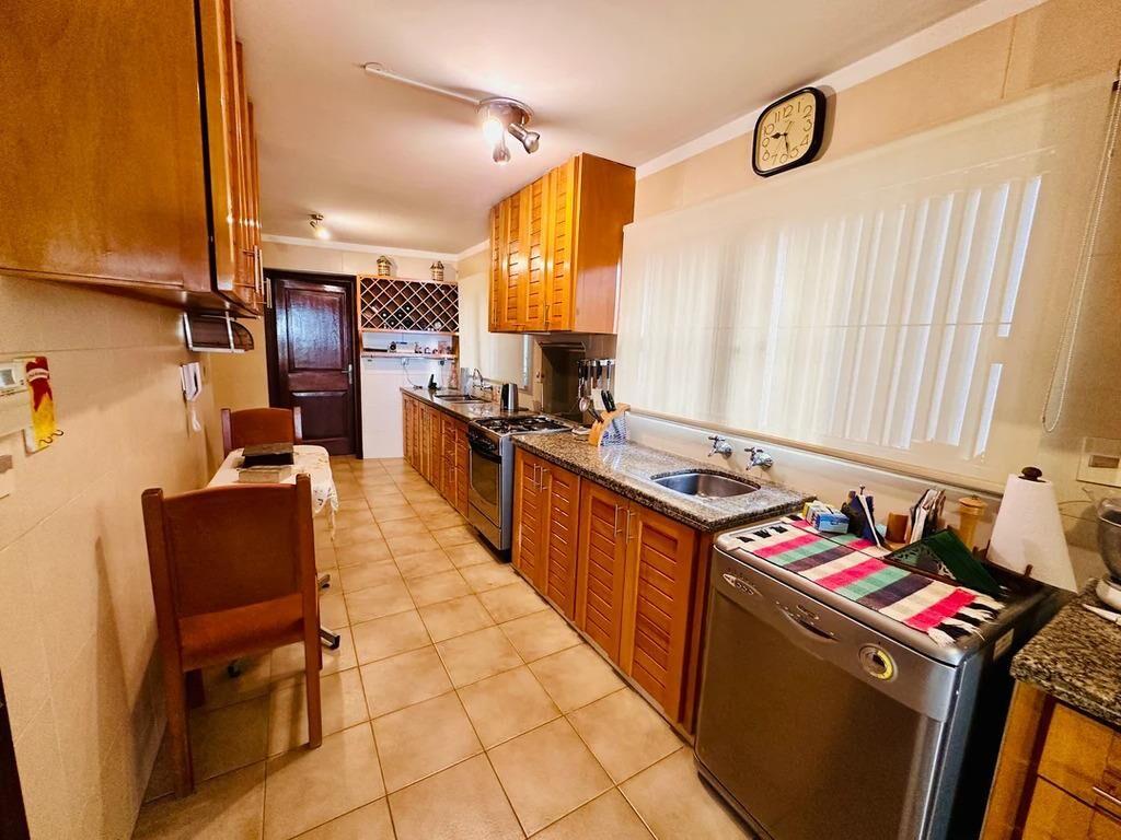 Venta Apartamento 3 Dormitorios y Servicio Completo Garaje D
